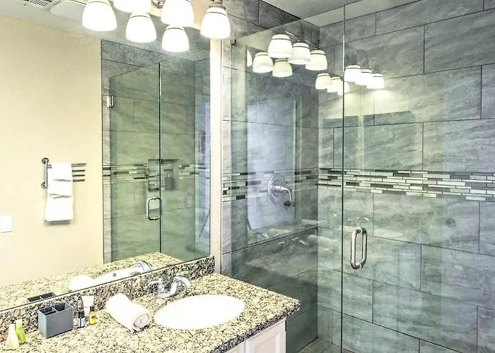Family Home: Games, Private Pool & Patio! Gilbert